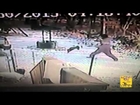 Cat attacks woman in the snow - Cat Goes wild crazy caught on cam! [gato ataca mujer]